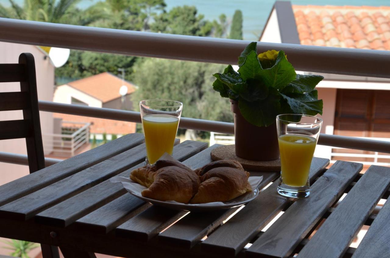 Appartement La Dimora Delle Begonie à Cefalù Extérieur photo
