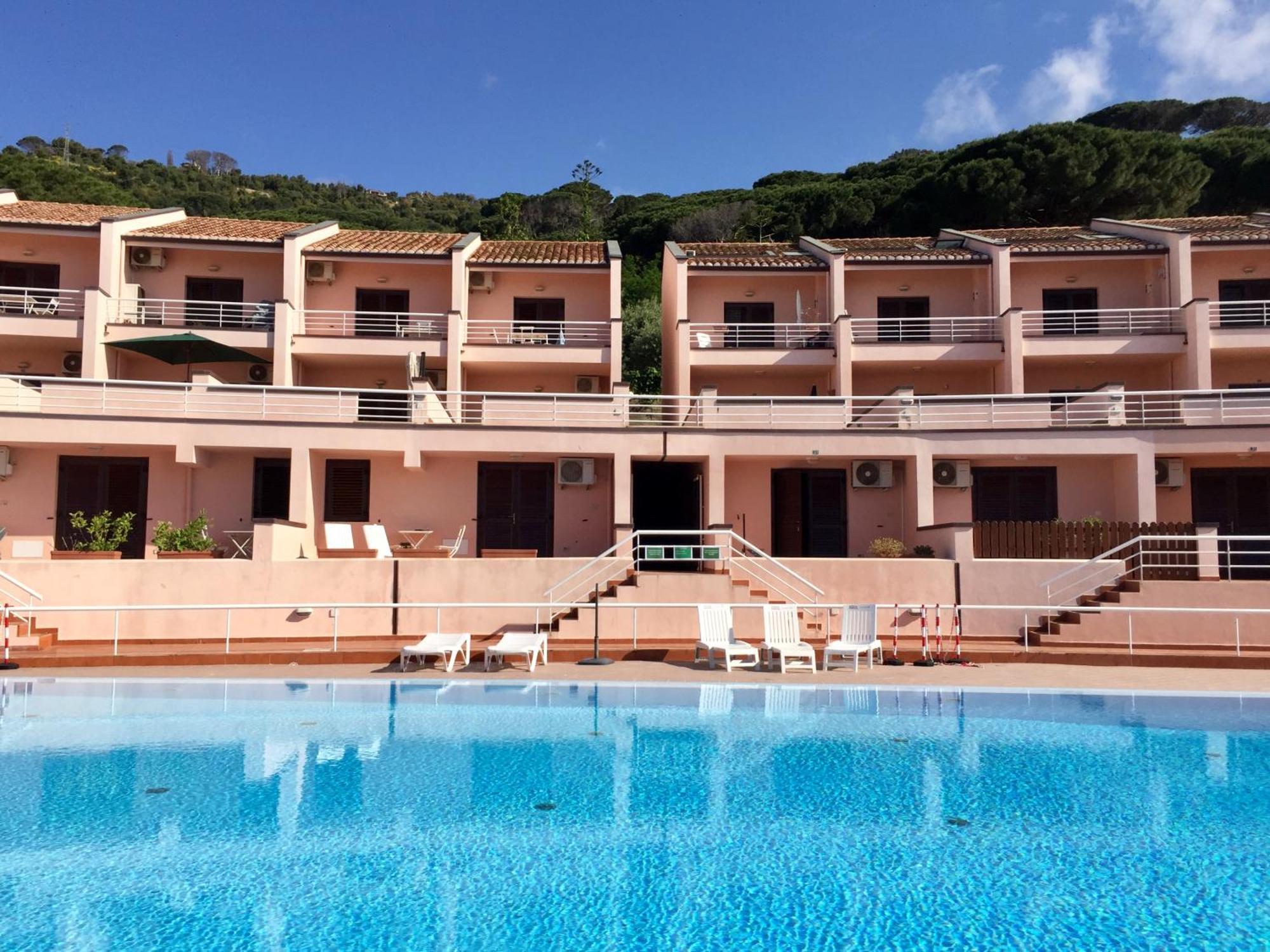 Appartement La Dimora Delle Begonie à Cefalù Extérieur photo